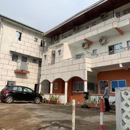 Hotel La Grace Kribi Eksteriør bilde