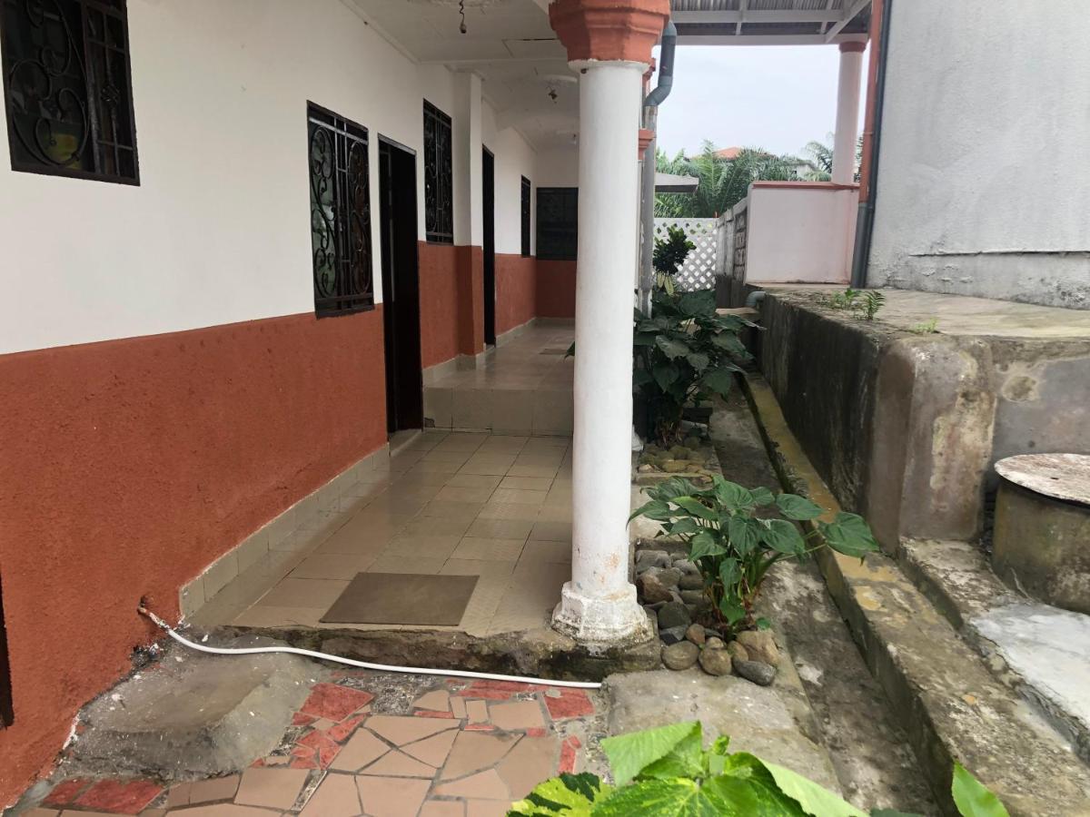 Hotel La Grace Kribi Eksteriør bilde