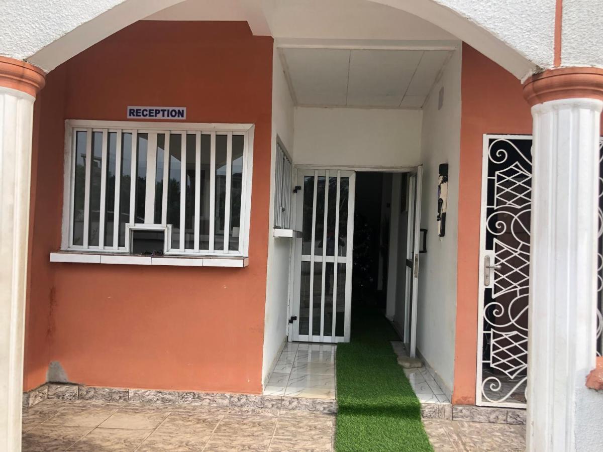 Hotel La Grace Kribi Eksteriør bilde